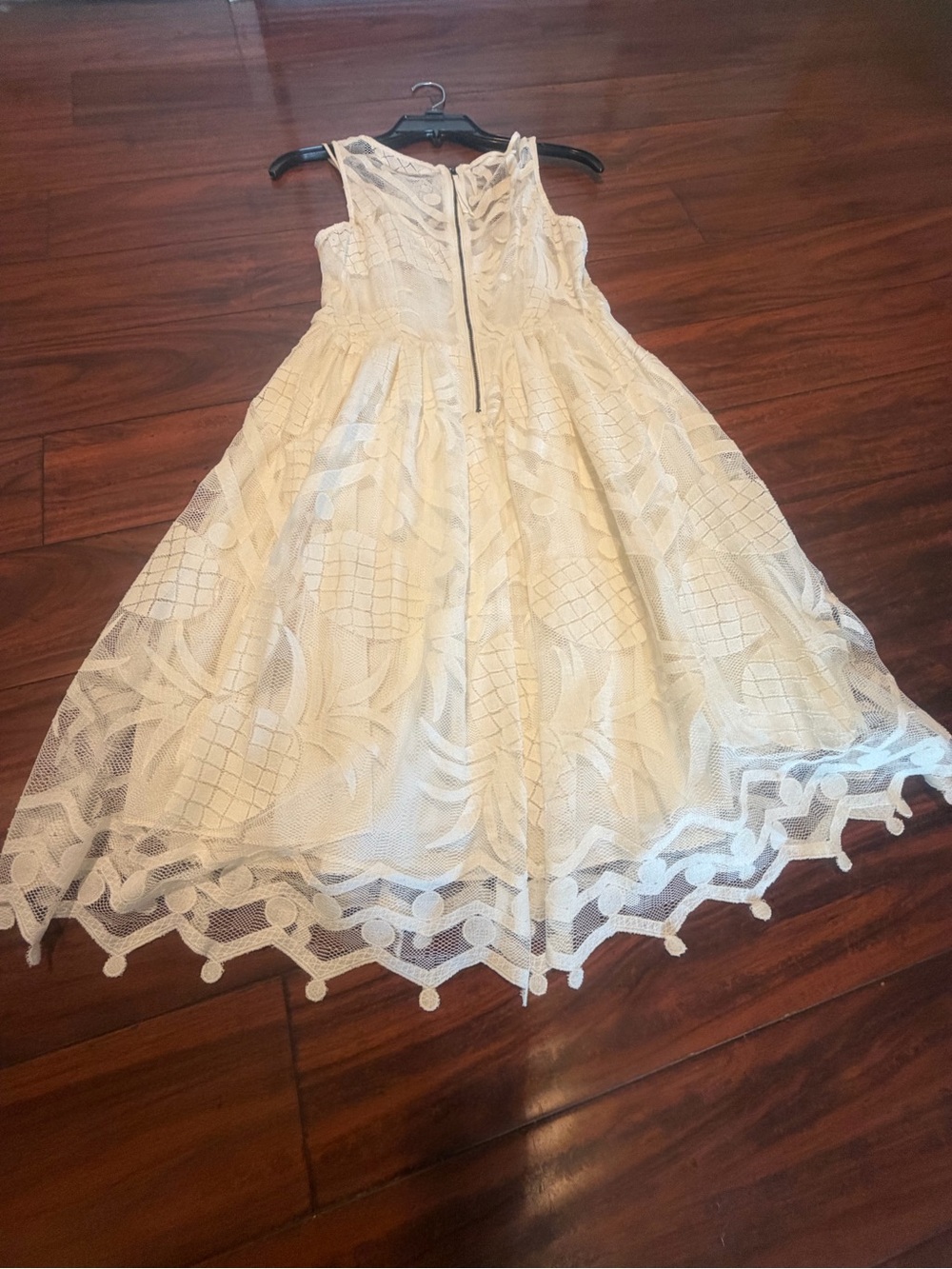 Maeve Cream Lace Midi Dress - Picture 9 of 9
